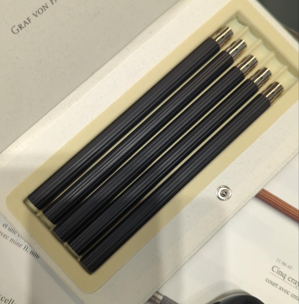 Graf von Faber Castell- Graf von Faber-Castell Crayons de Poche 5pcs Noir - vue 2