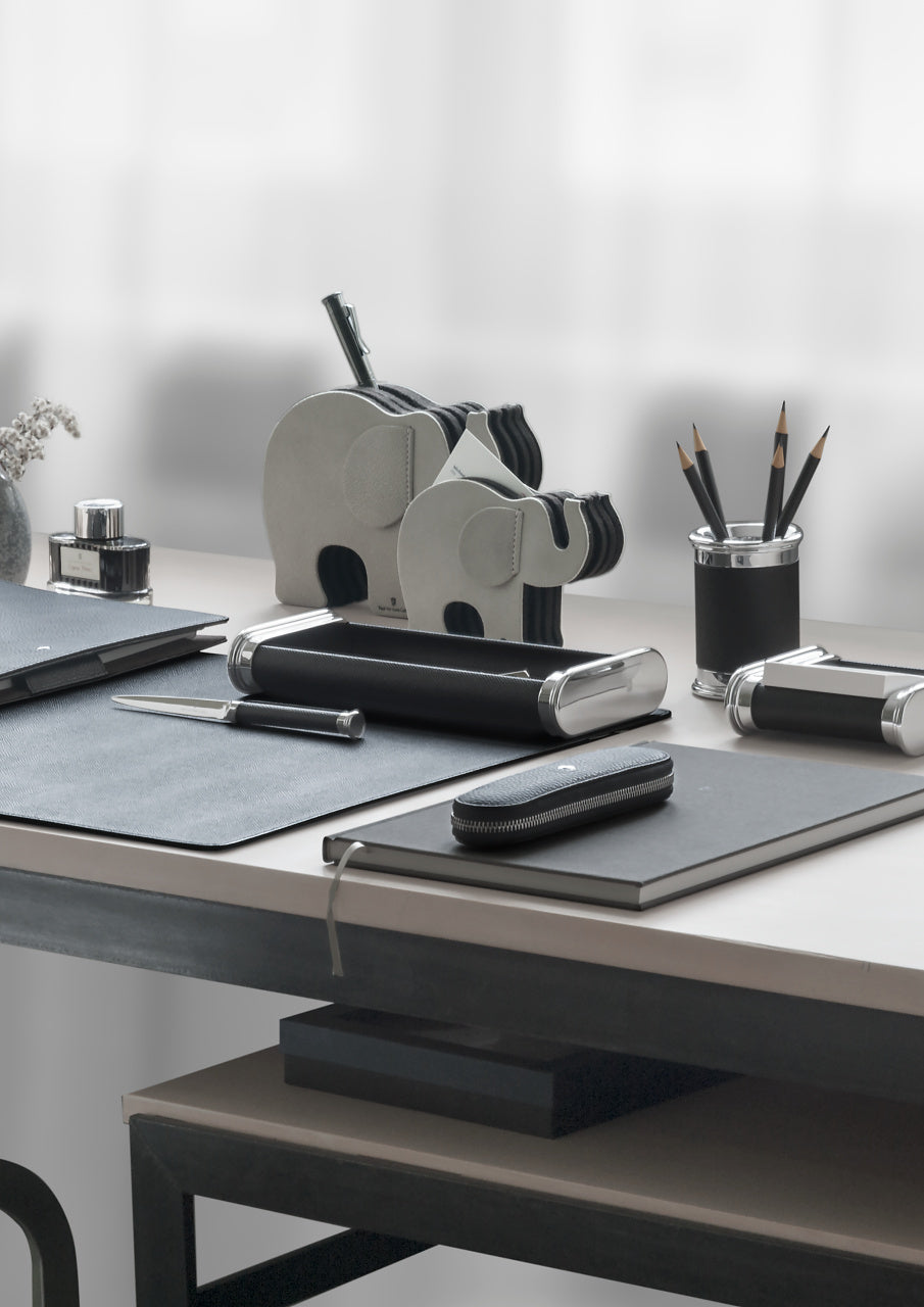 Graf von Faber Castell-Coupe-papier, finition cuir grainé, noir - Graf von Faber-Castell - vue 2